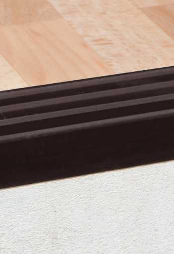 PVC schodová hrana Fatra 1891 - 545 tmavě hnědá