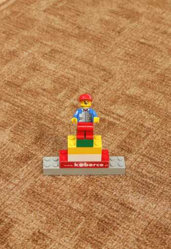 [behun-linea-33-07.jpg]