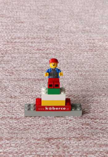 [laos-160-999x-5.jpg]