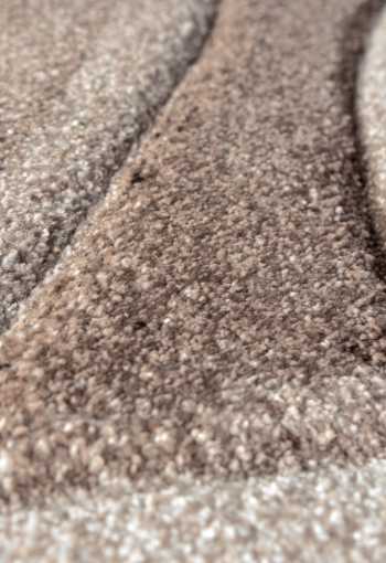 [kusovy-koberec-diamond-24060-70-2.jpg]