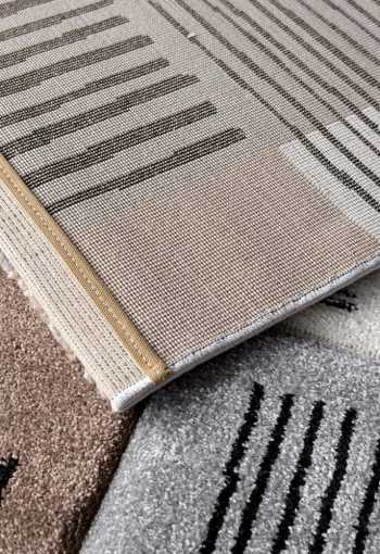 [kusovy-koberec-diamond-24164-795-5.jpg]