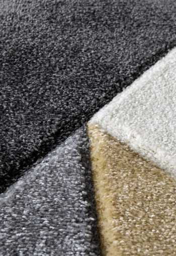 [kusovy-koberec-warner-4205a-yellow-1.jpg]