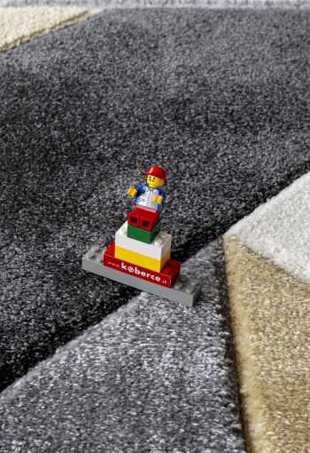 [kusovy-koberec-warner-4205a-yellow-2.jpg]