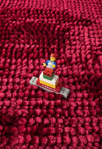 [kupelnova-predlozka-ella-cervena-2.jpg]