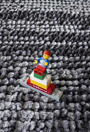 [kupelnova-predlozka-ella-tmavosiva-2.jpg]