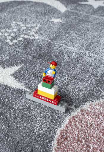 [detsky-kusovy-koberec-playtime-2101a-pink-3.jpg]