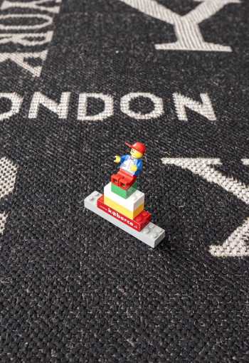 [kusovy-koberec-finca-511-graphite-2.jpg]