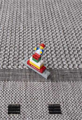 [kusovy-koberec-finca-520-silver-2.jpg]