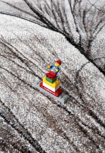 [kusovy-koberec-diamond-24153-760-beige-3.jpg]