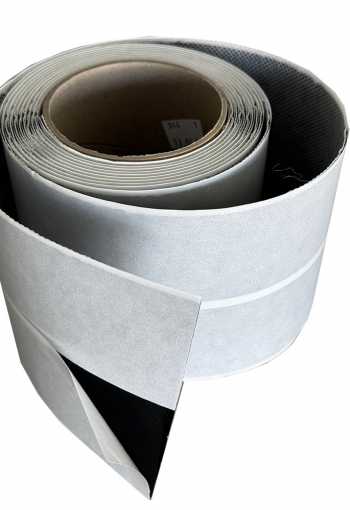 [paska_fleeceband_na_travnik.jpg]