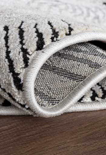 [kusovy-koberec-boho-59-eme-kruh-3.jpg]