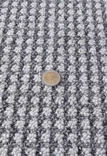 [metrazny-koberec-bastia-3722-svetlosiva-1.jpg]