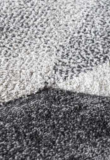 [kusovy-koberec-vegas-home-59-bwb-1.jpg]