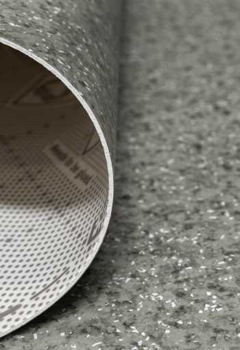 [pvc-magnum-121603-2.jpg]