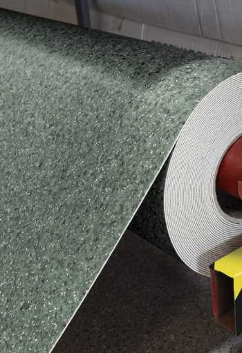 [pvc-magnum-121606-4.jpg]