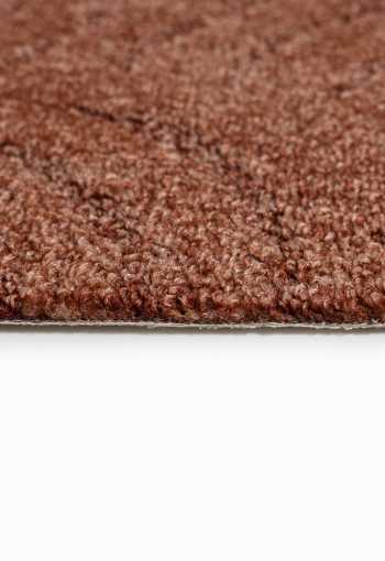 [metrazny-koberec-riverton-881-tehlovy-2.jpg]