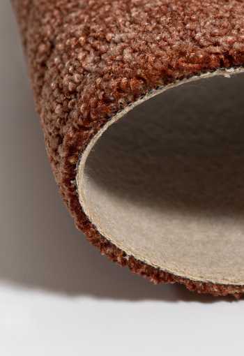 [metrazny-koberec-riverton-881-tehlovy-3.jpg]