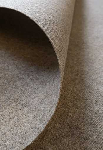 [podkladovy-koberec-budget-891-bezovy-3.jpg]