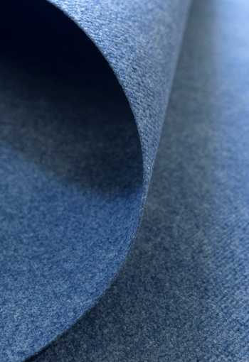 [podkladovy-koberec-budget-895-svetlomodry-3.jpg]