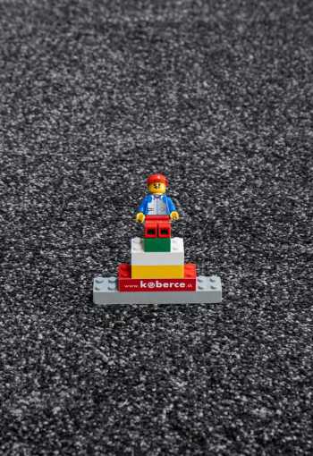 [koberec-nike-99-2.jpg]