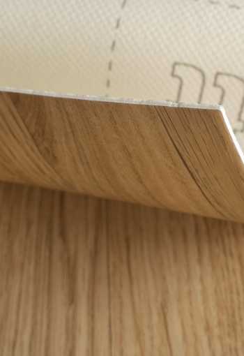 [pvc-iconik-240-classical-oak-natural-2.jpg]