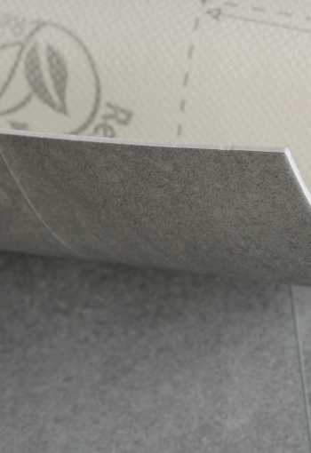 [pvc-iconik-240-provenza-toned-light-grey-2.jpg]