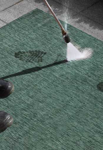 [103095_cleaning.jpg]