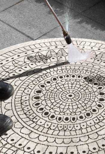 [103101_cleaning.jpg]