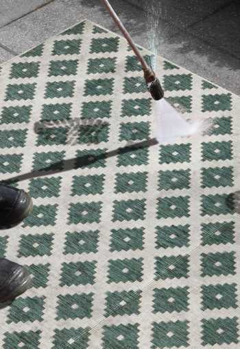 [103125_cleaning.jpg]