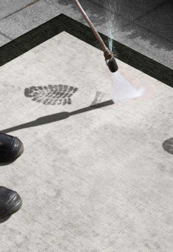 [103105_cleaning.jpg]