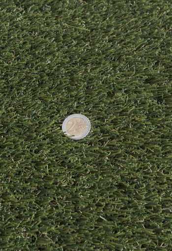 [umely-travnik-booby-1.jpg]