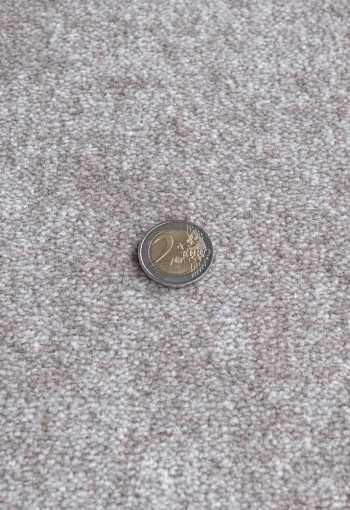 [metrazny-koberec-delight-38-bezova-2.jpg]