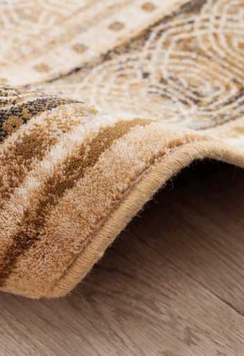 [kusovy-koberec-omega-lava-miod-2-4.jpg]