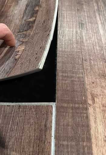 [parotesna-izolacna-folia-3.jpg]