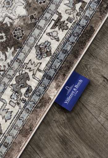 [106124_zoom2_behun.jpg]