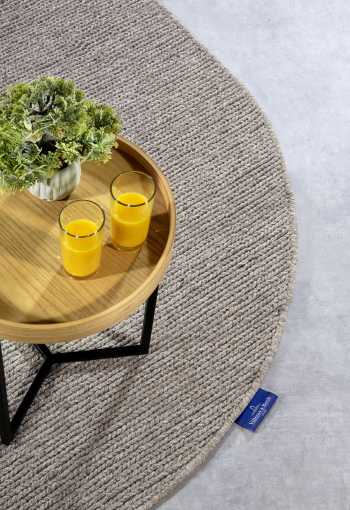 [106049_oval_det3.jpg]