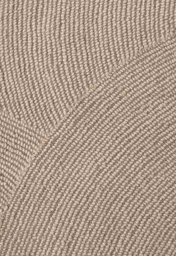[106221_zoom_1782220150.jpg]