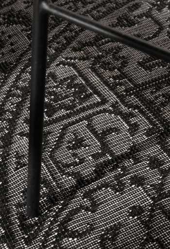 [106248_r_zoom2.jpg]