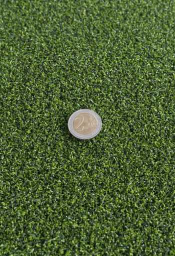 [umely-travnik-royal-green-2.jpg]