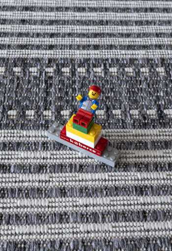 [kusovy-koberec-casa-601-silver-2.jpg]