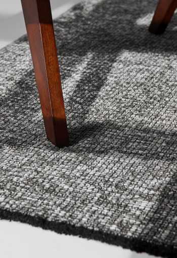 [106310_zoom2_behun.jpg]