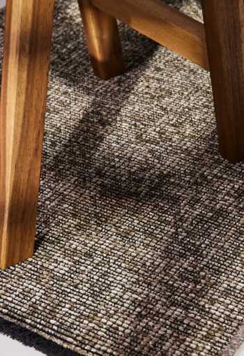 [106312_zoom2_behun.jpg]