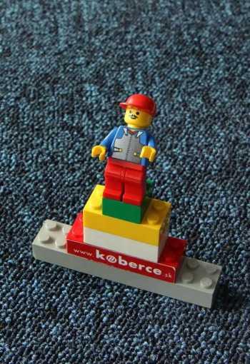 [koberec-lyon-solid-blue-83-2.jpg]