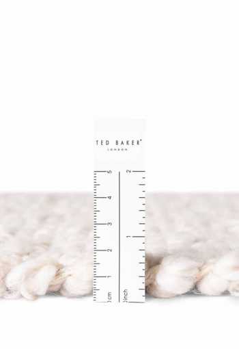 [106342_zoom2_behun.jpg]