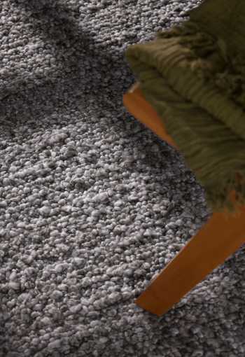 [106345_det3_behun.jpg]