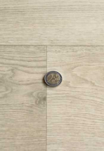 [pvc-iconik-240-woolland-oak-white-1.jpg]