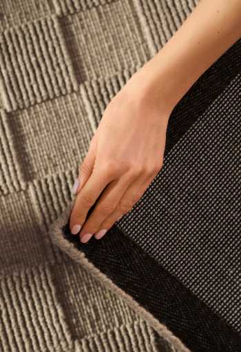 [106267_det2_behun.jpg]