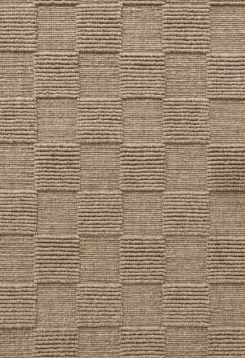 [106267_zoom_behun.jpg]