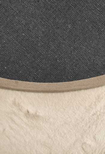 [kusovy-koberec-bunny-n32-4-kruh_1770711566.jpg]