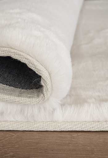 [kusovy-koberec-bunny-n33-3_1770727417.jpg]